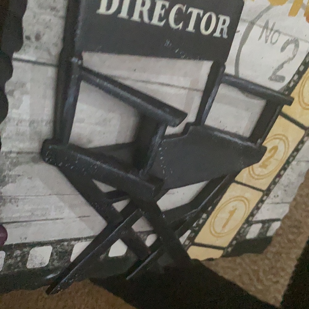 Well Decor - Picture 2 of 5